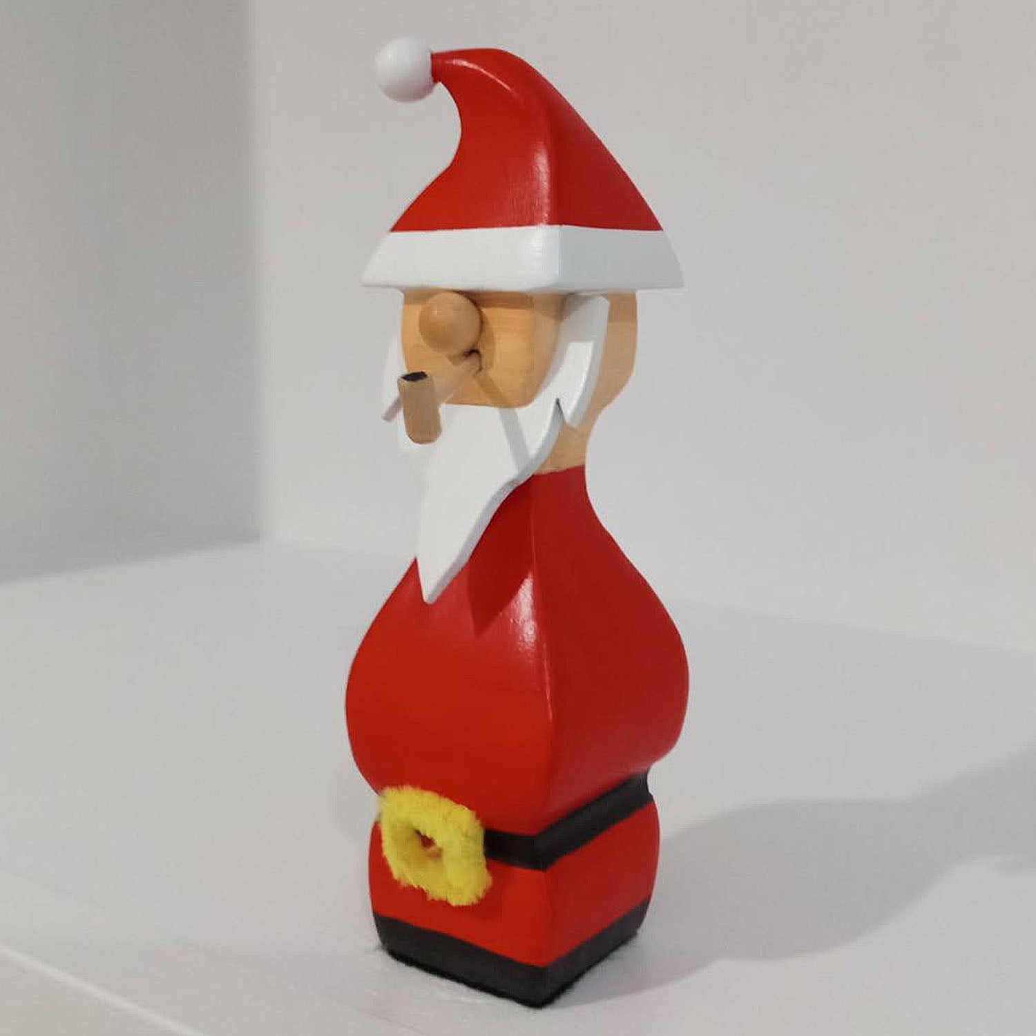 Handcrafted Santa Claus Figurines – Rustic Holiday Décor